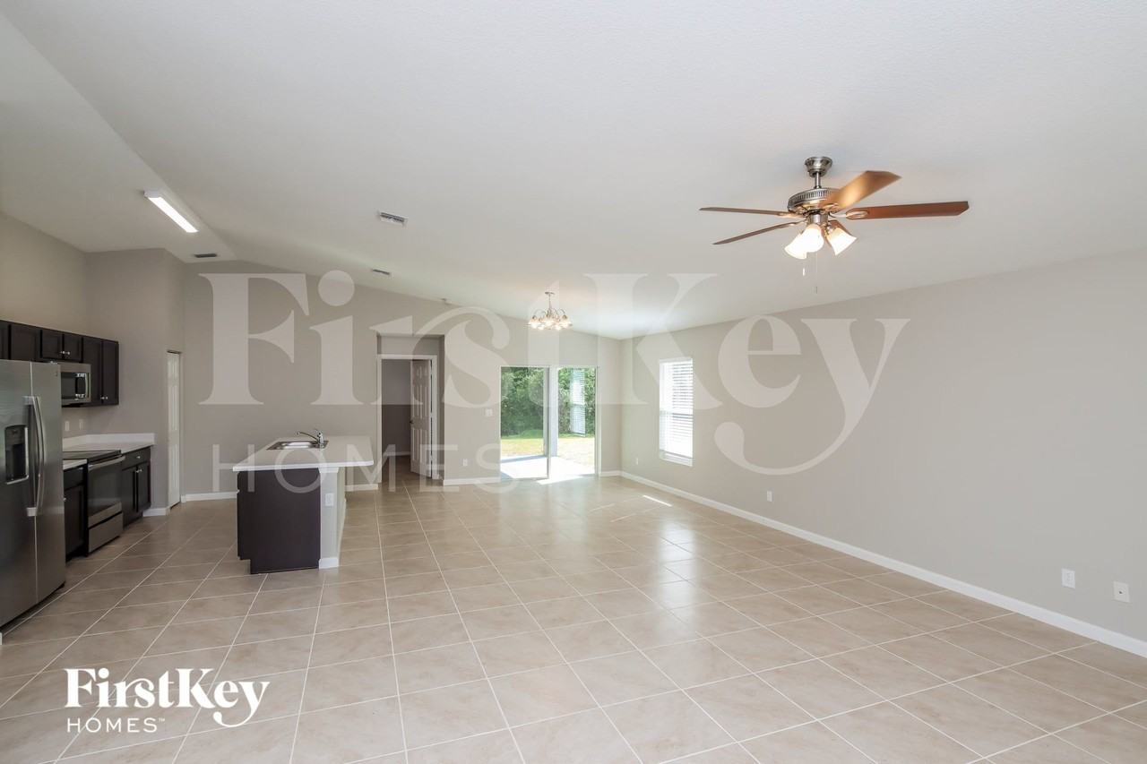 530 Ortega St Se - Photo 3 of 16