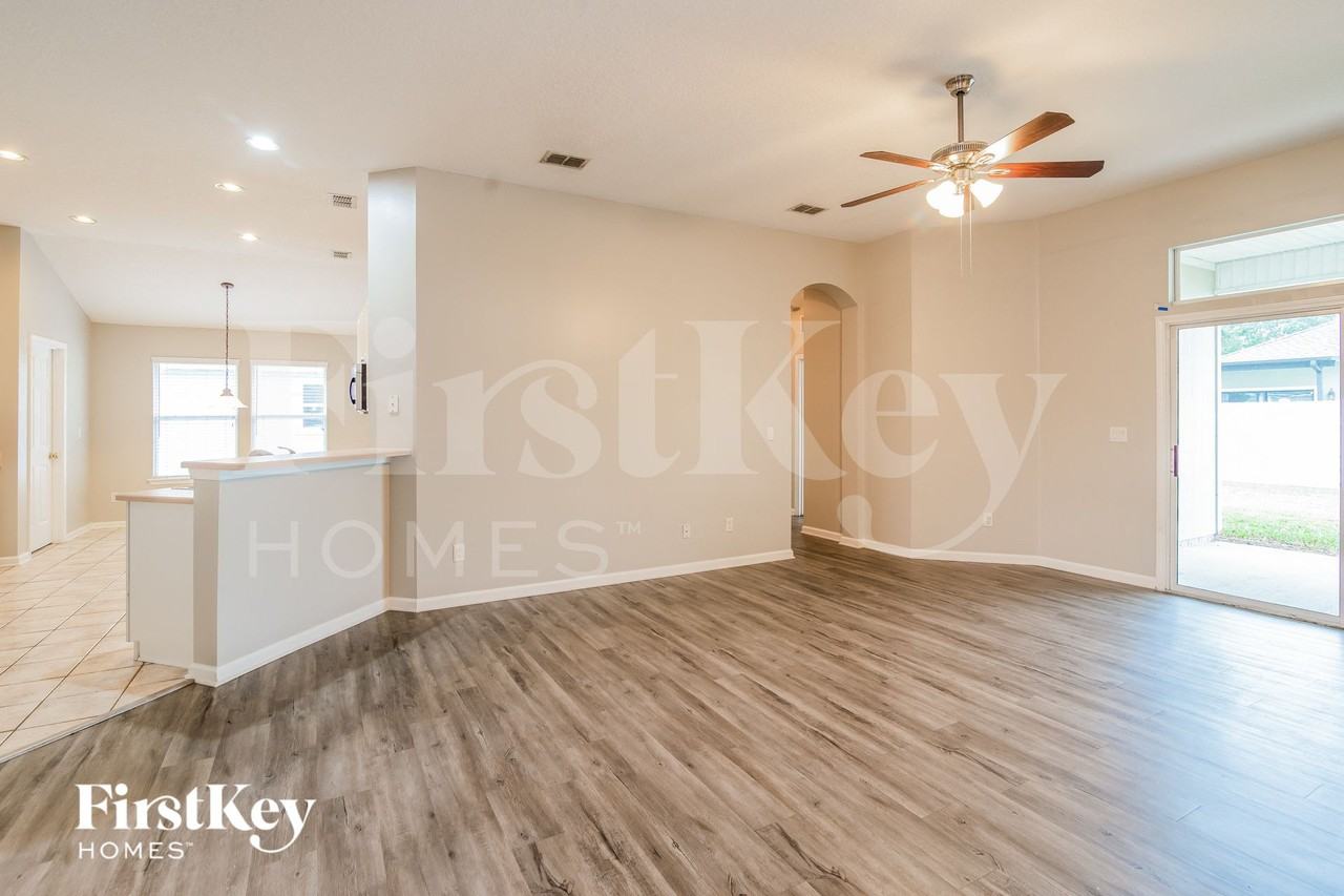 528 Millhouse Ln - Photo 4 of 16