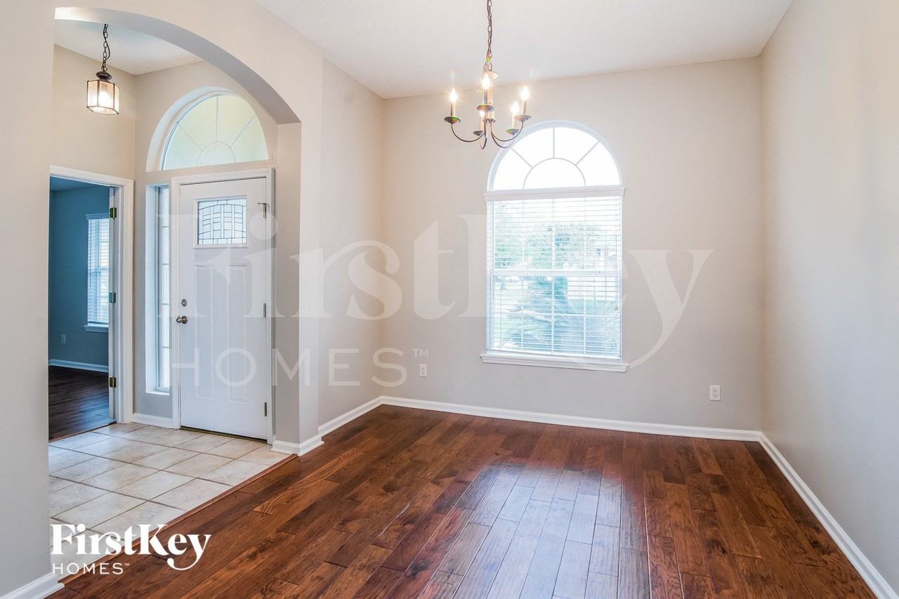528 Millhouse Ln - Photo 5 of 16