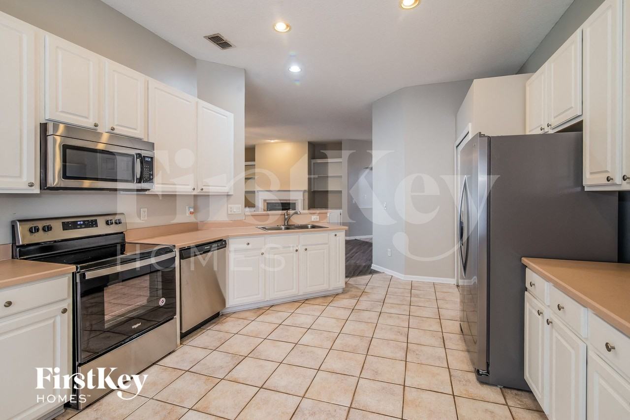 528 Millhouse Ln - Photo 6 of 16