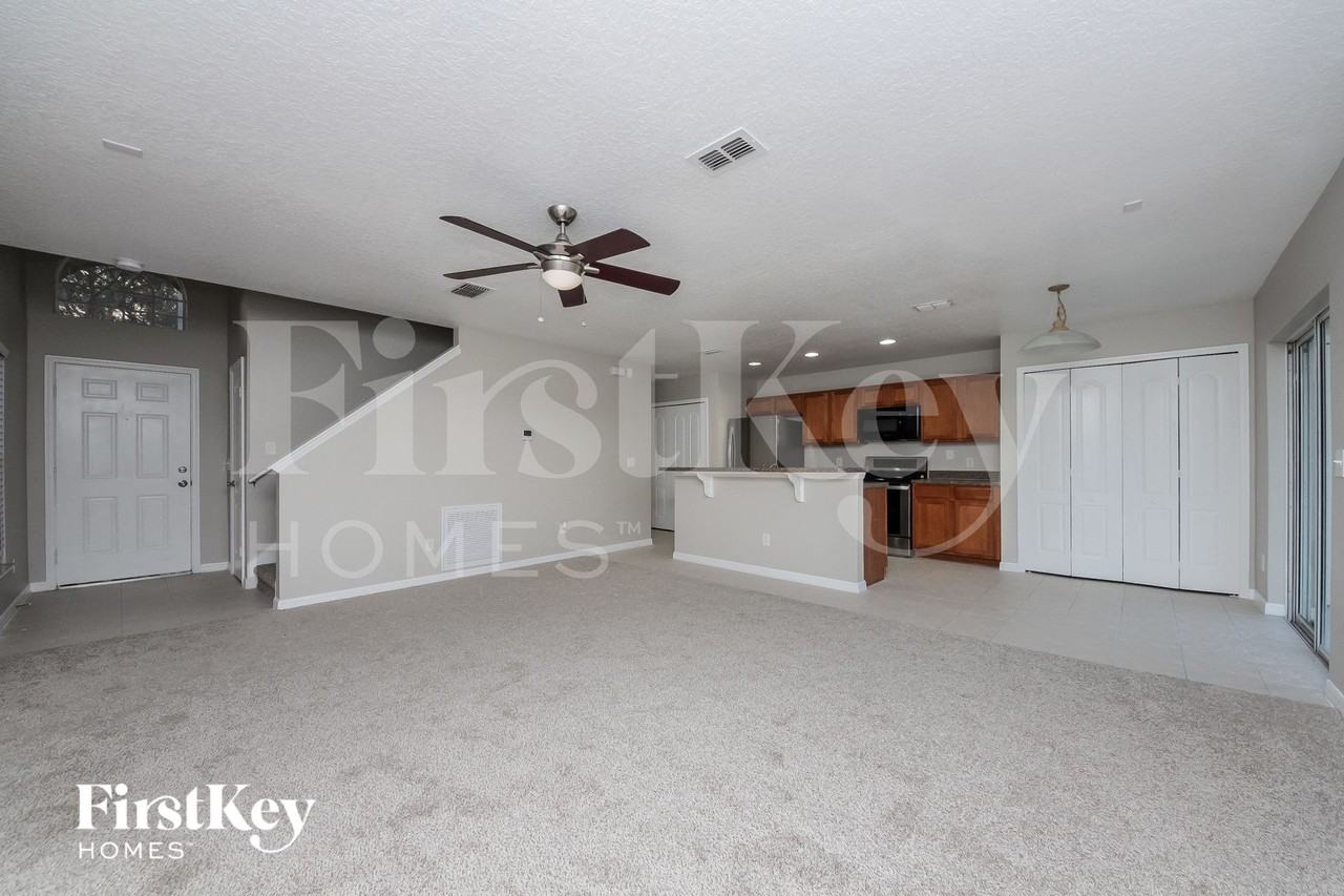 1961 Portcastle Cir - Photo 3 of 15