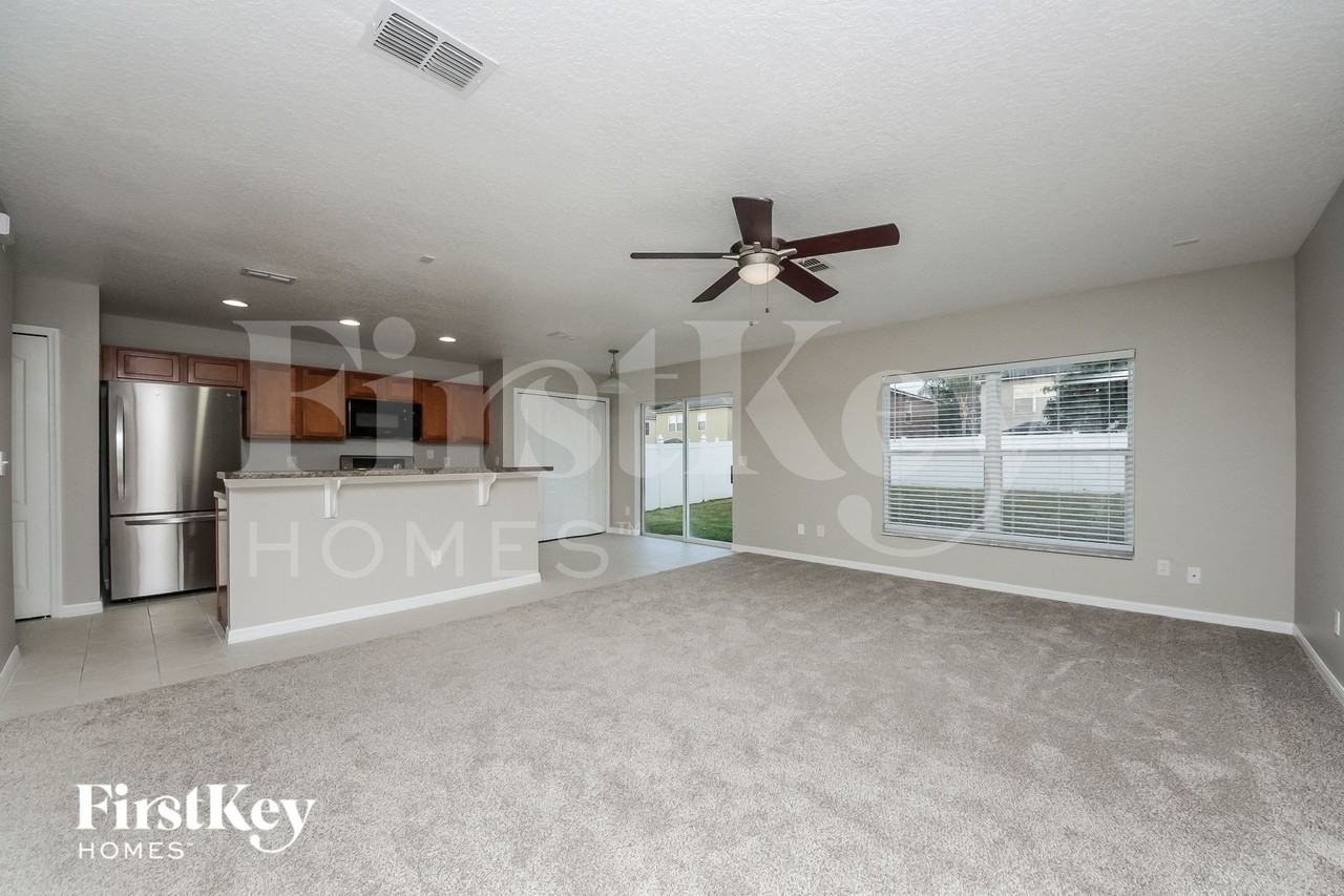 1961 Portcastle Cir - Photo 4 of 15