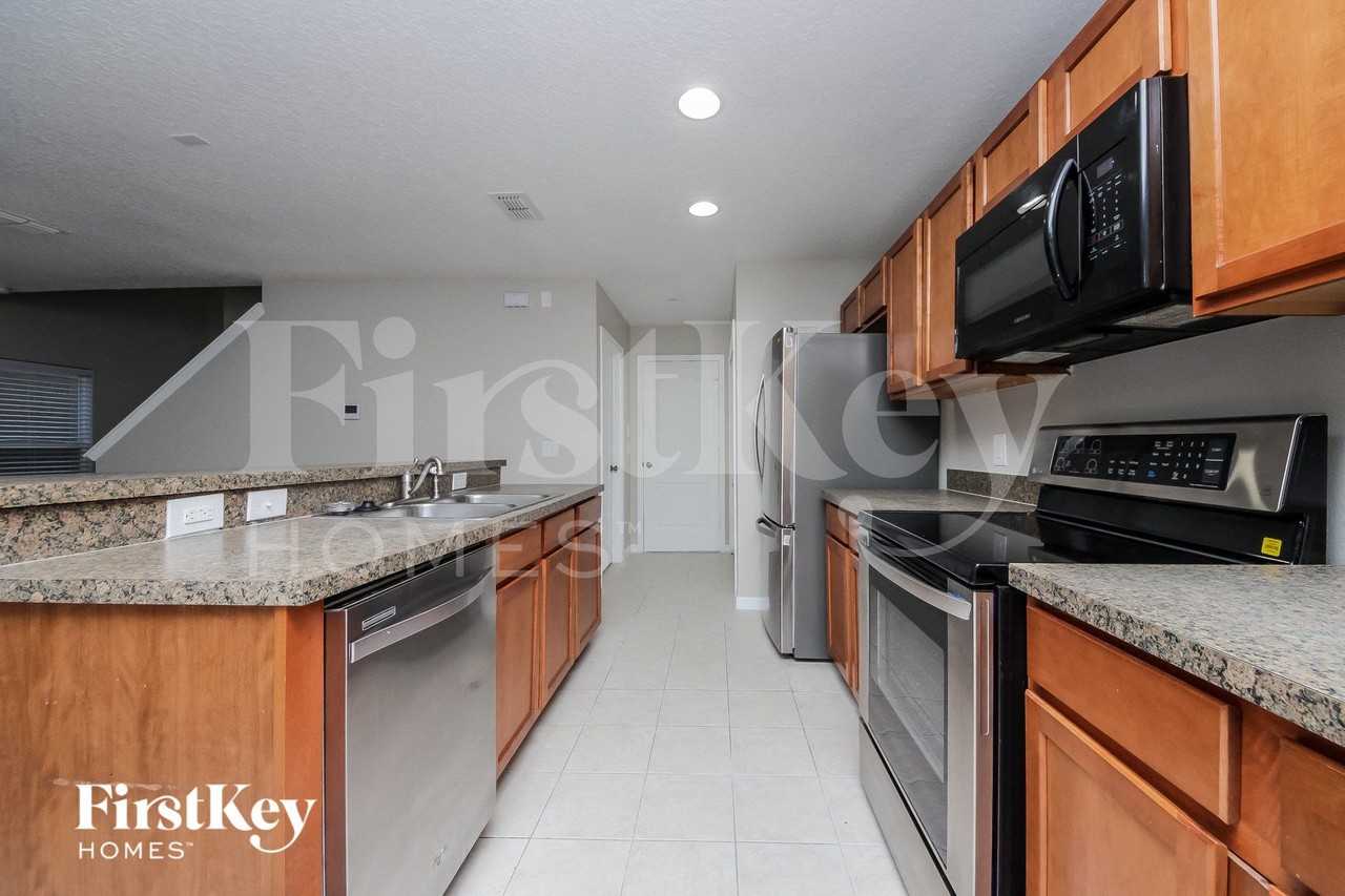 1961 Portcastle Cir - Photo 6 of 15
