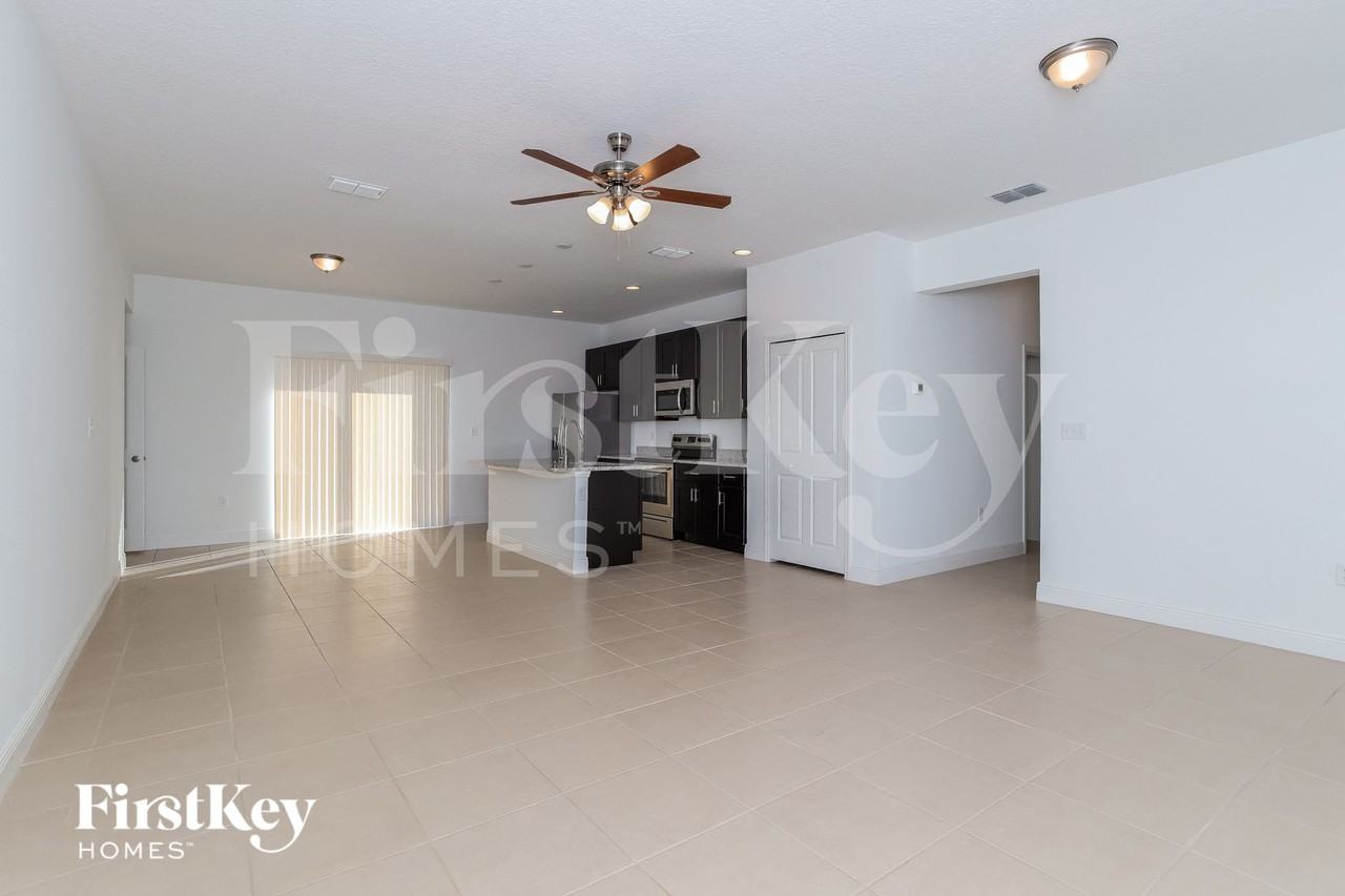 189 Willow Dr - Photo 4 of 15