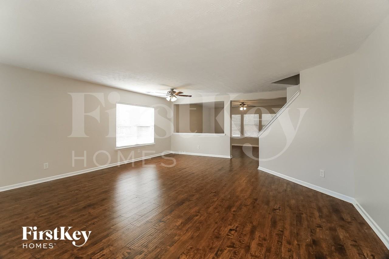 64 Cedar Bay Cir - Photo 4 of 16