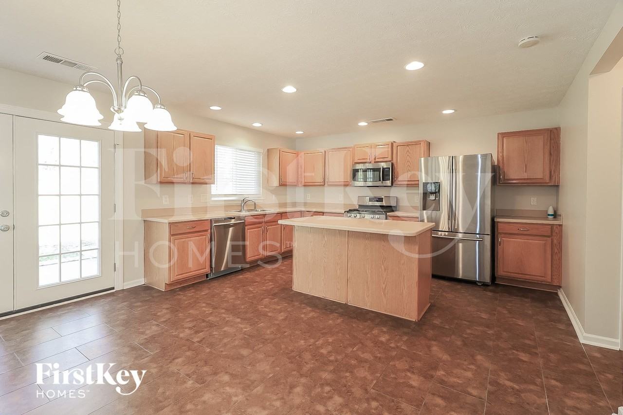 64 Cedar Bay Cir - Photo 5 of 16