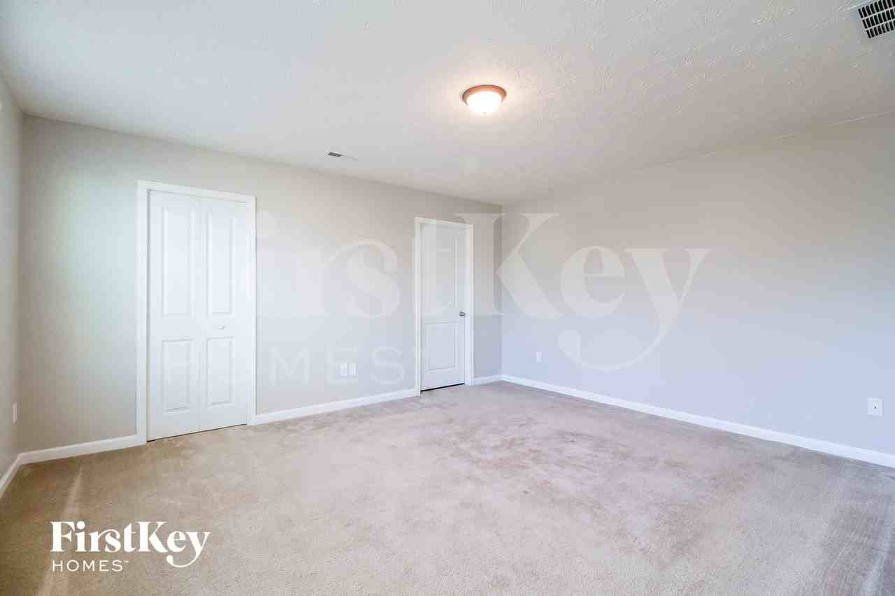 6156 Woodville Dr - Photo 7 of 15