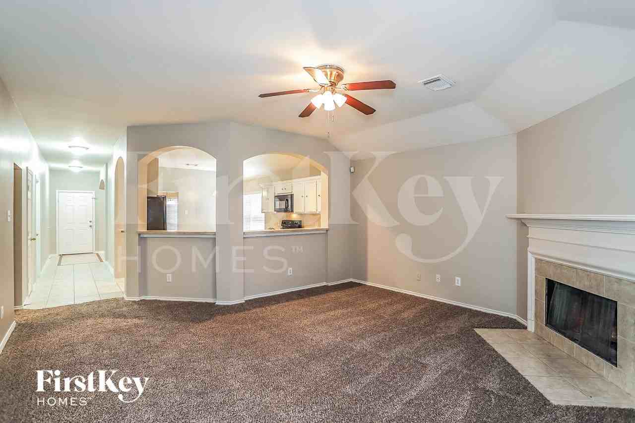 26849 Mystic Castle Ln - Photo 3 of 15