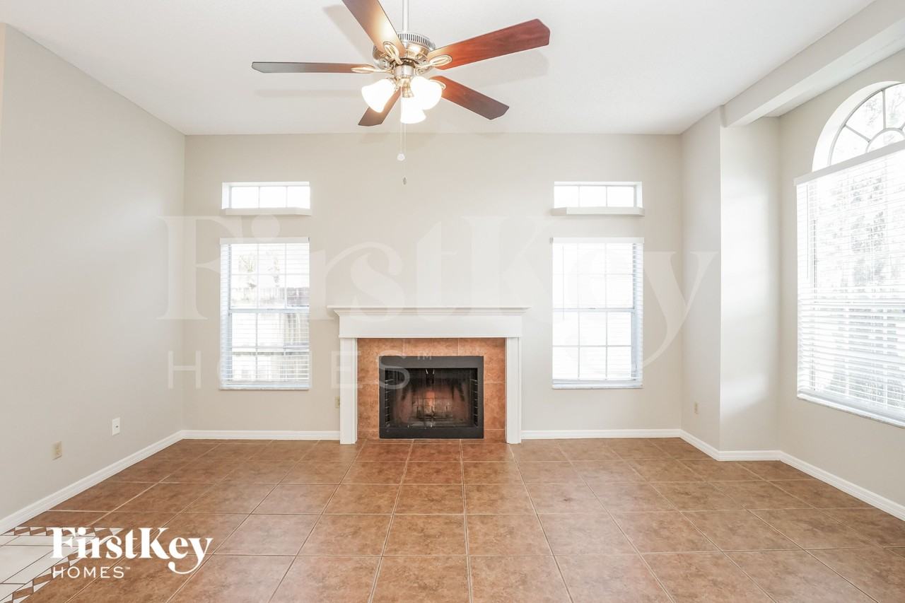1008 Vannessa Dr - Photo 2 of 15