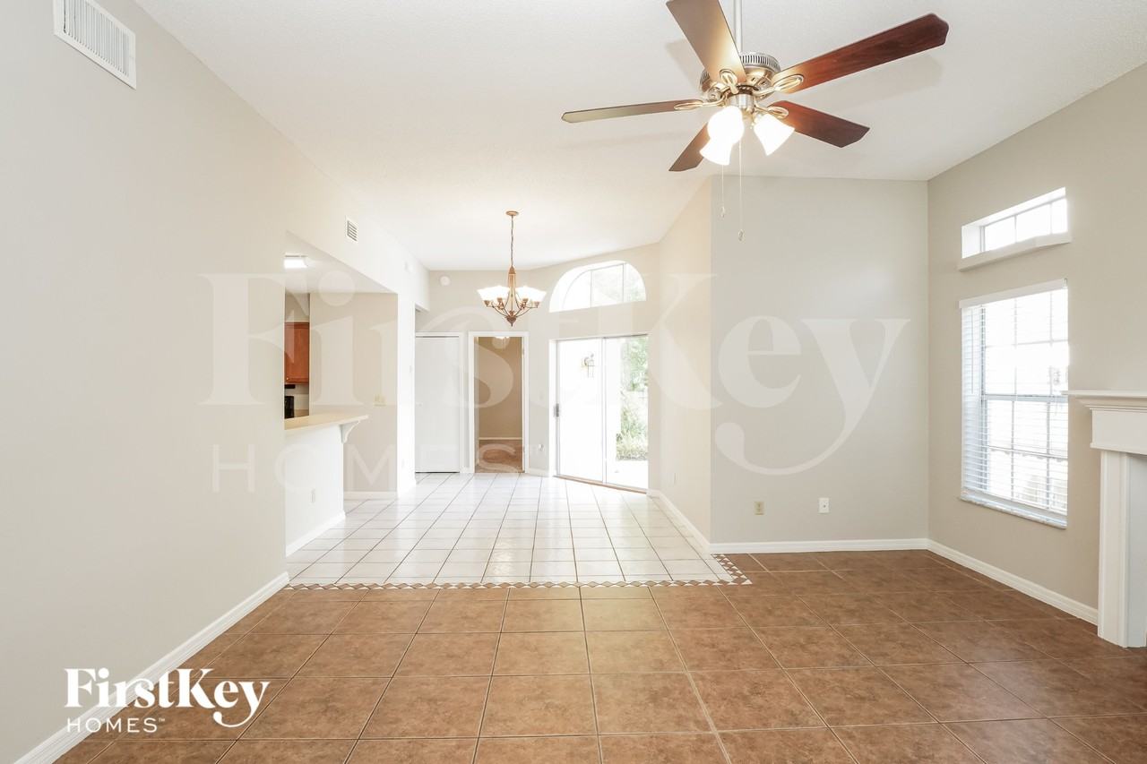 1008 Vannessa Dr - Photo 3 of 15
