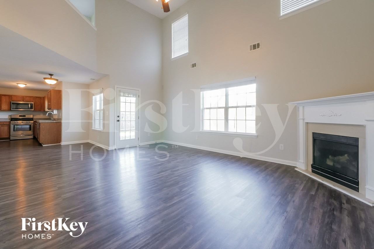 109 Parkview Place Dr - Photo 3 of 15