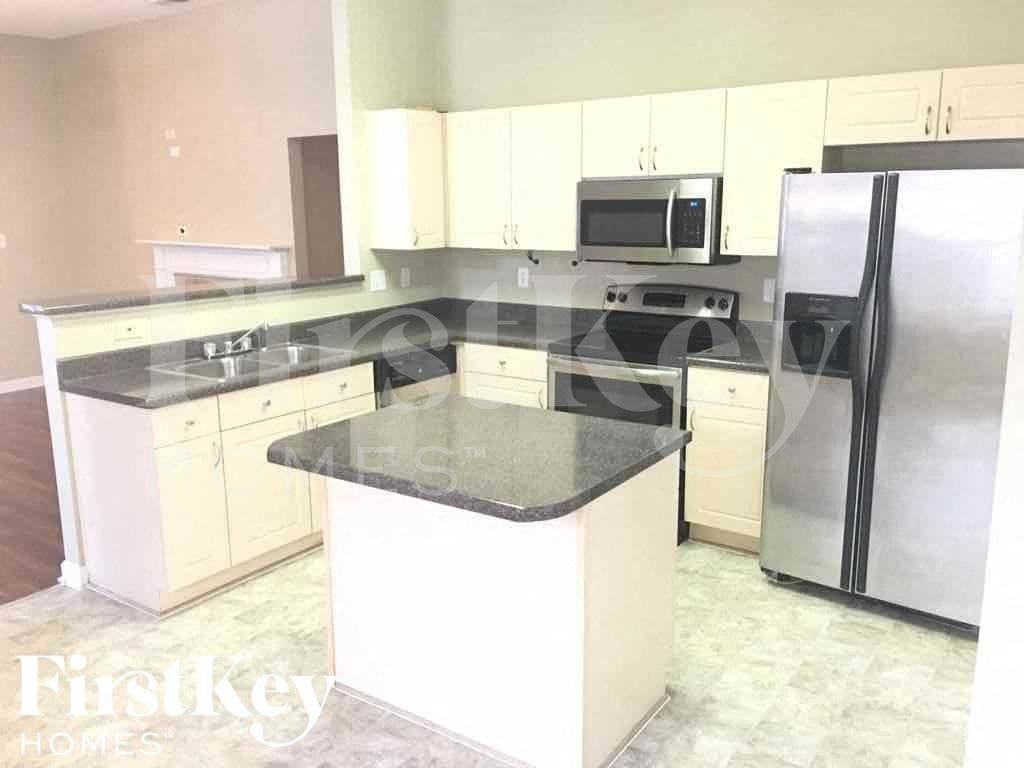 865 Abbey Grove Ln - Photo 7 of 18