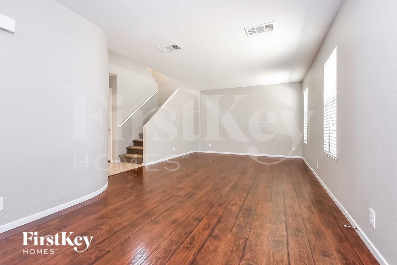 7233 Scenic Desert Ct - Photo 3 of 16