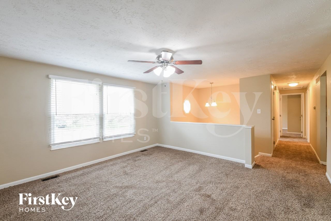 639 Shady Creek Ct - Photo 3 of 15