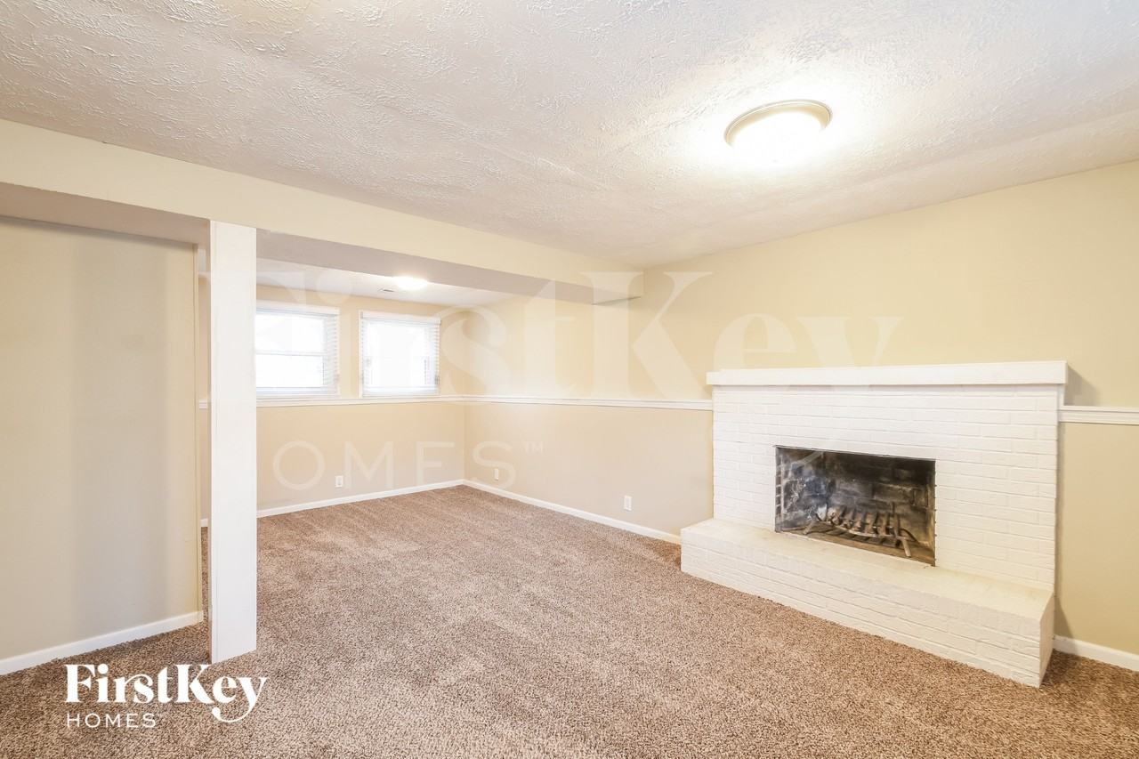 639 Shady Creek Ct - Photo 6 of 15