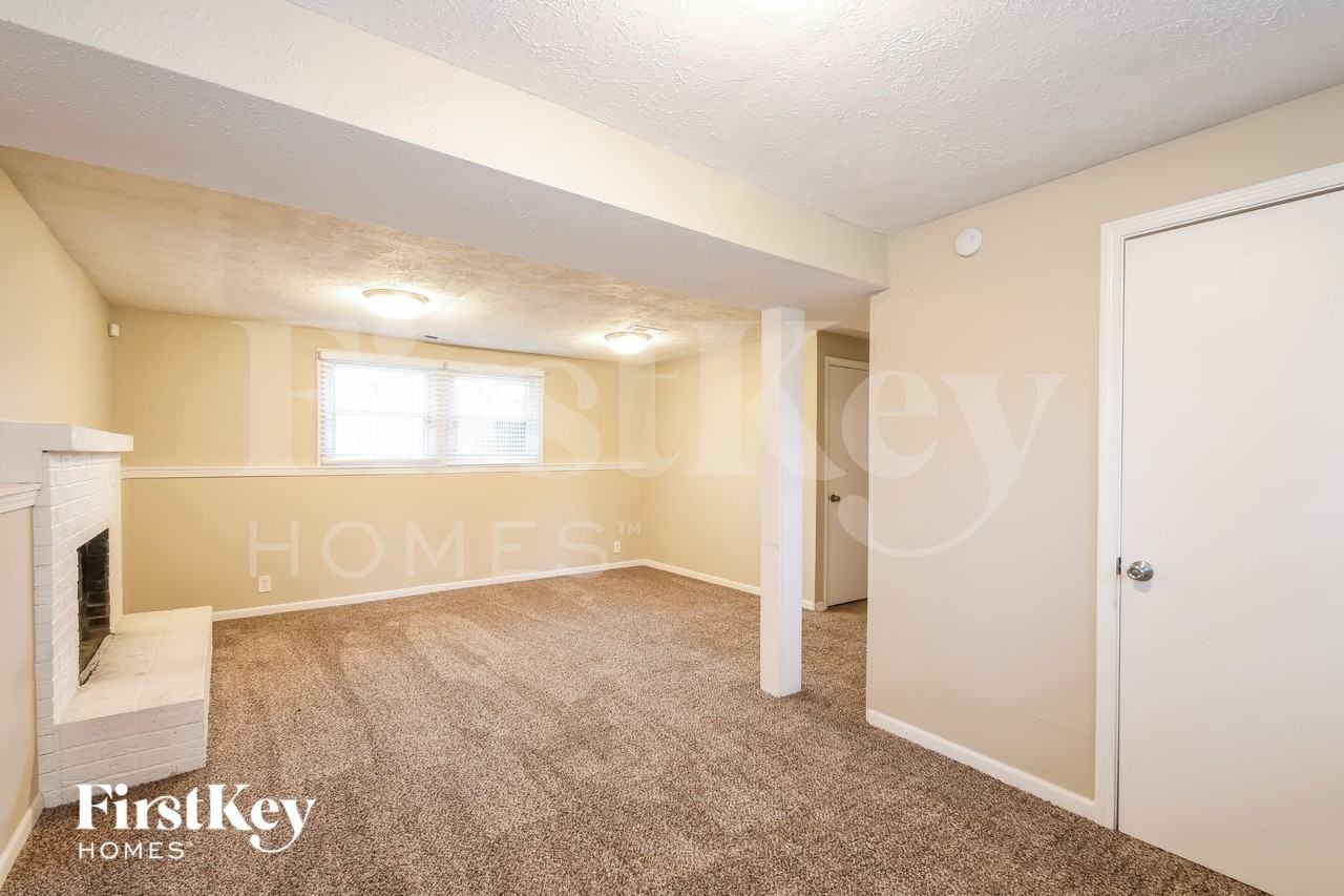 639 Shady Creek Ct - Photo 7 of 15