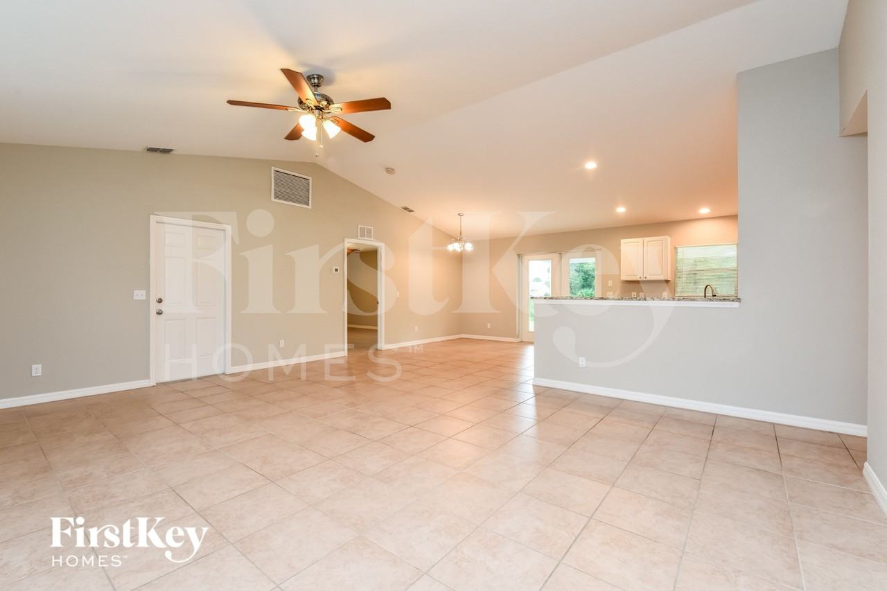 6262 Magee St - Photo 3 of 19