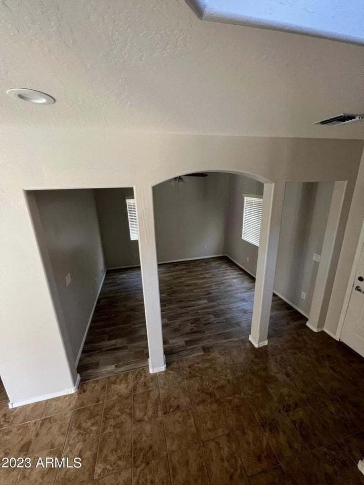 4661 E Laurel Ave - Photo 2 of 28
