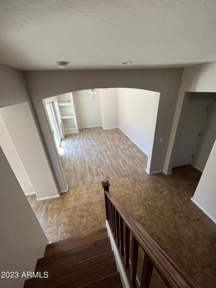 4661 E Laurel Ave - Photo 4 of 28