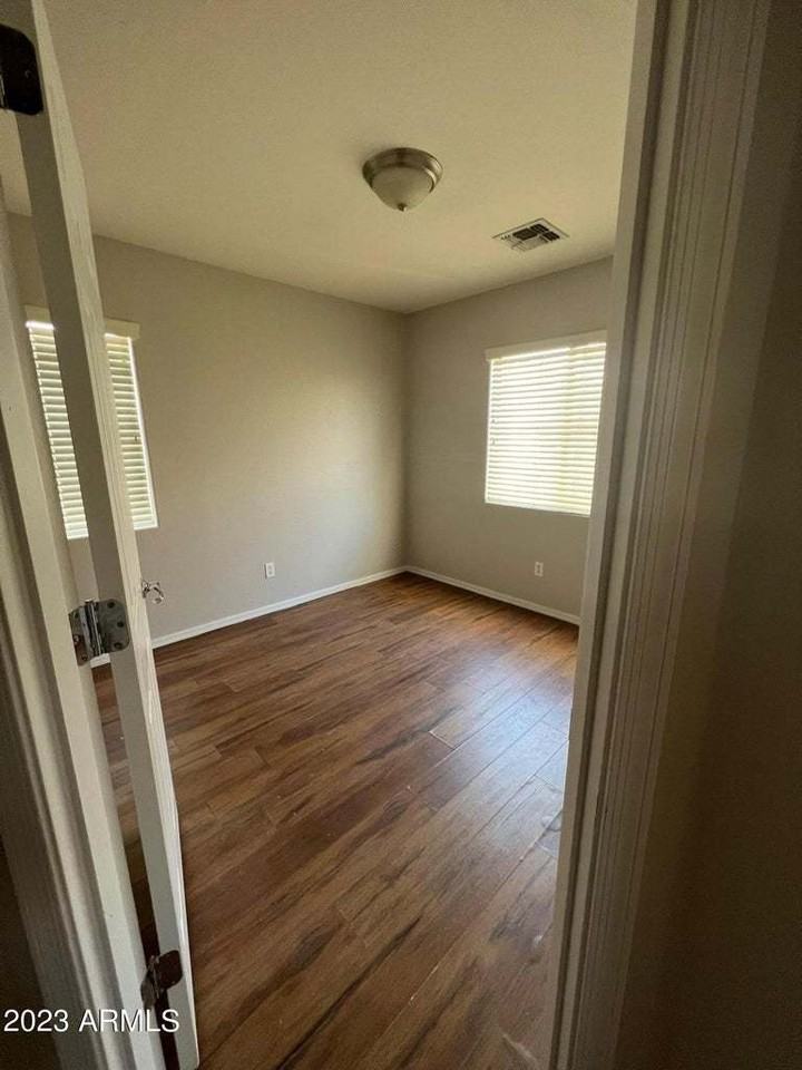 4661 E Laurel Ave - Photo 7 of 28