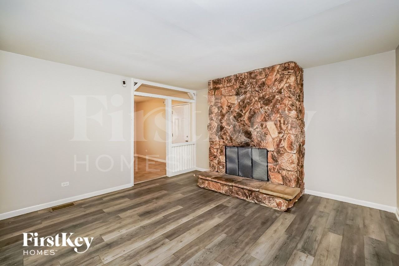 4200 Arlington Dr - Photo 2 of 19