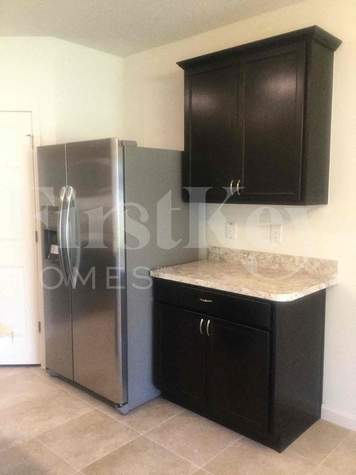 407 Sw Lakehurst Dr - Photo 6 of 22