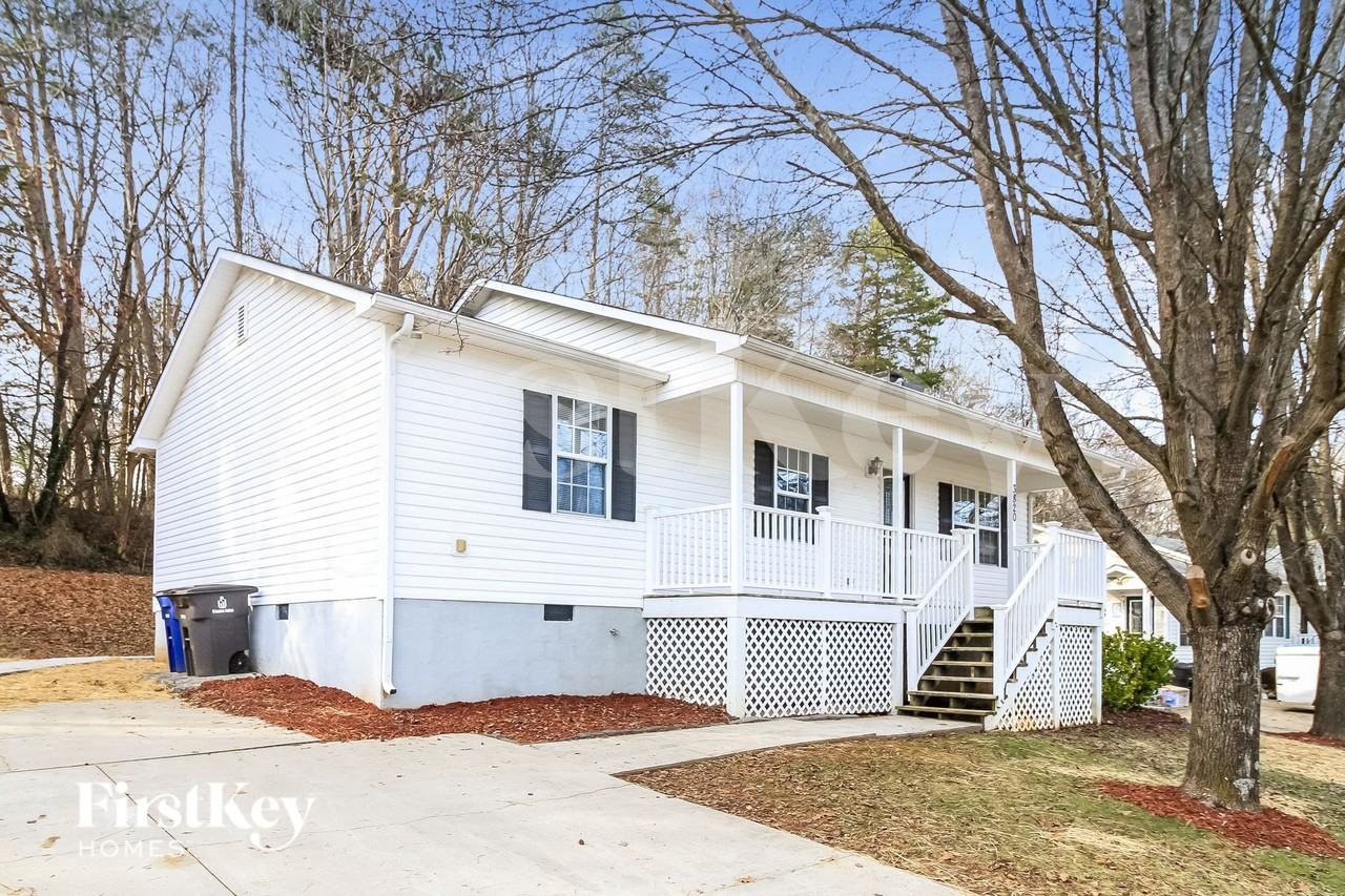3820 Spring Branch Dr - Photo 2 of 15