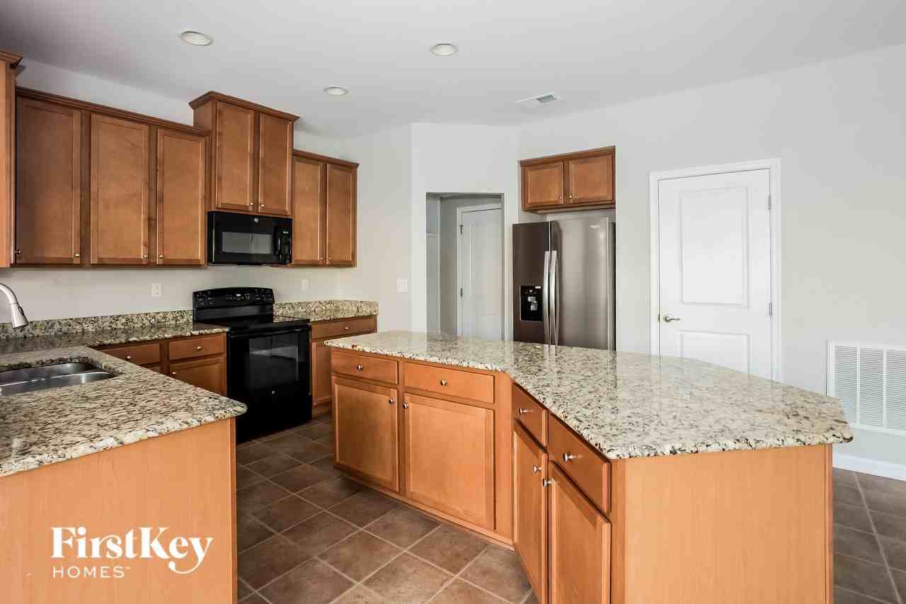 2030 Hamil Ridge Dr - Photo 6 of 15