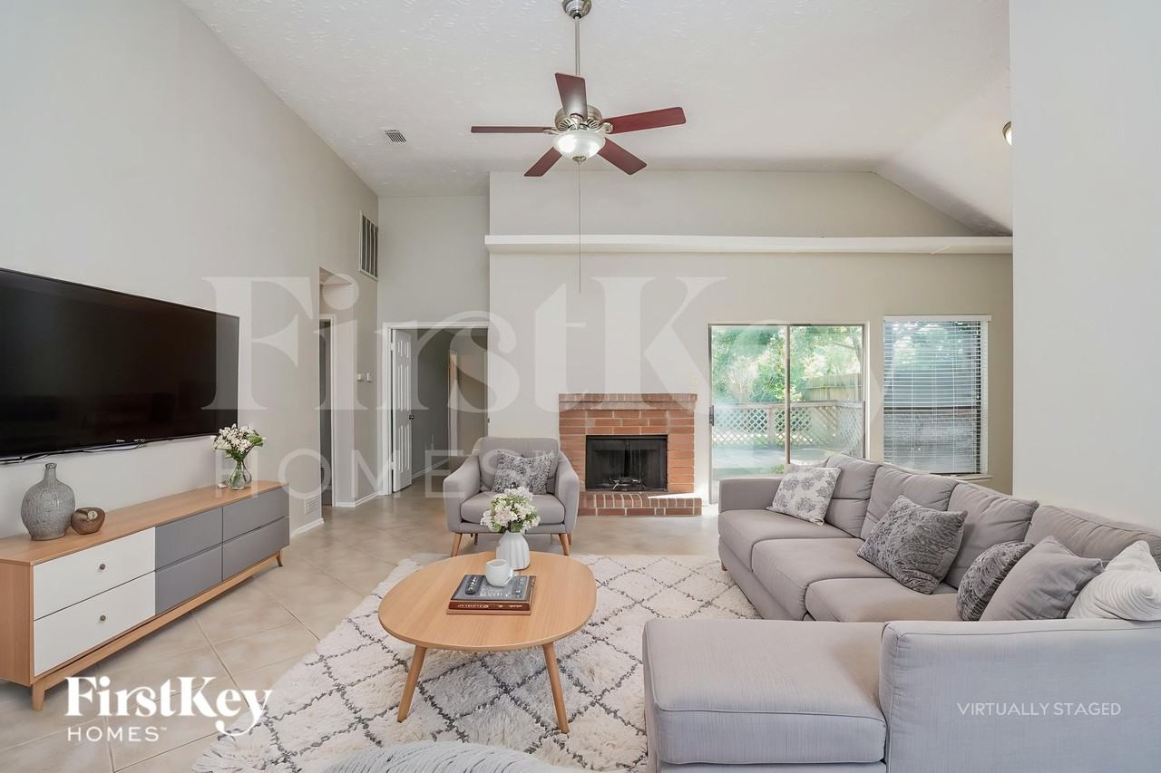 18423 Arbormont Dr - Photo 4 of 20