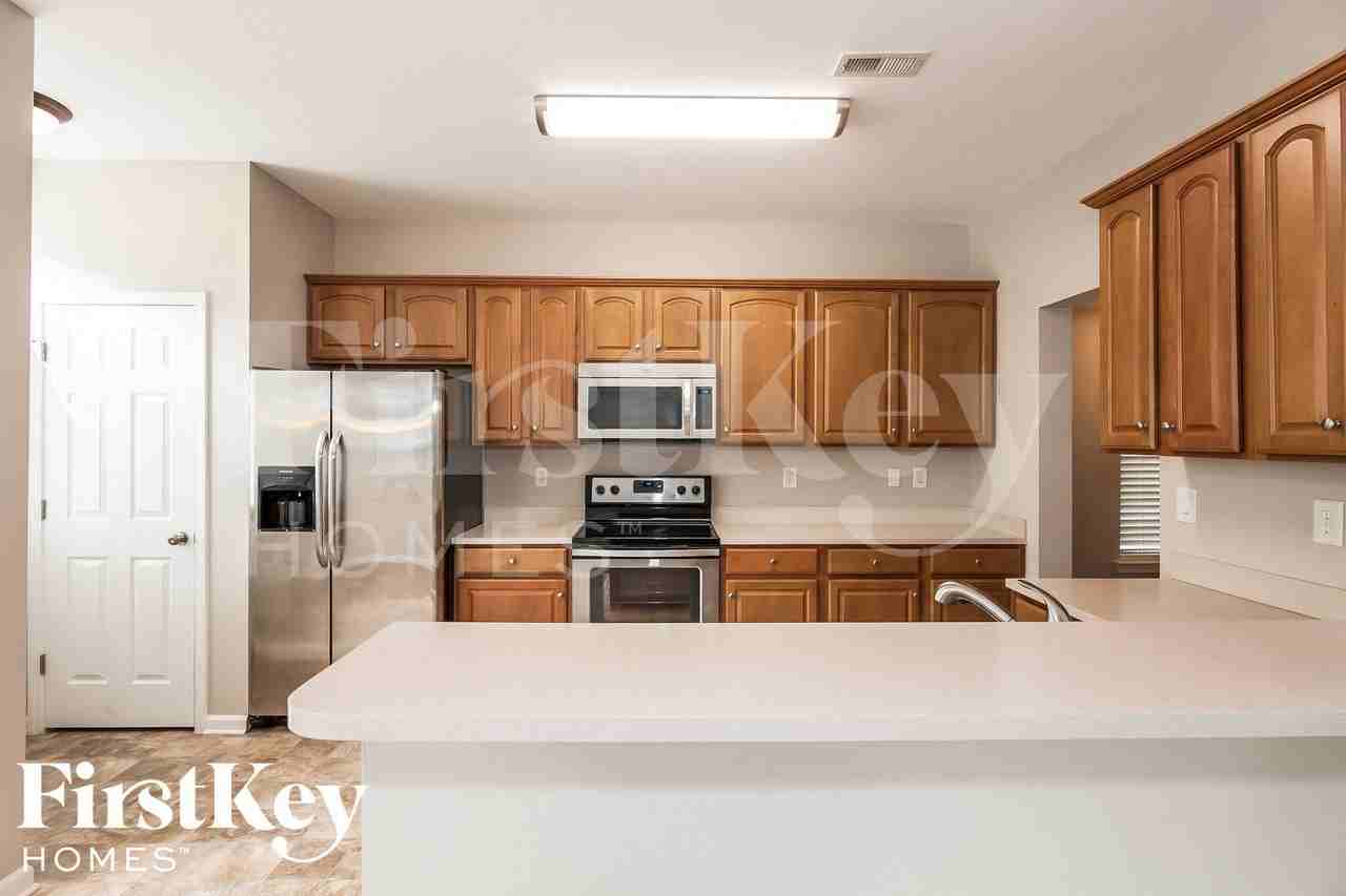 13211 Meadowmere Rd - Photo 6 of 15