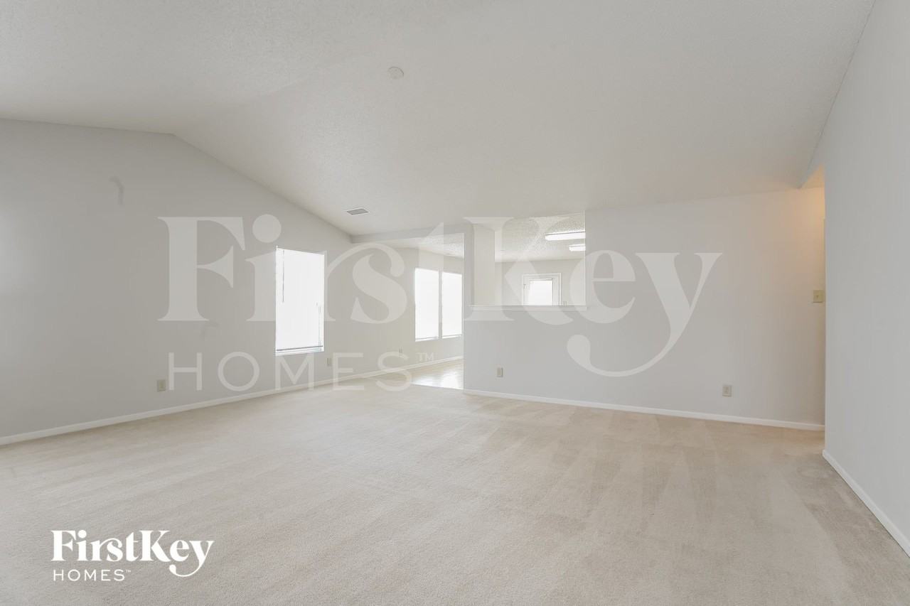 12729 White Rabbit Dr - Photo 5 of 15