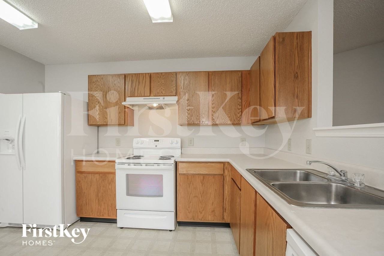 12729 White Rabbit Dr - Photo 7 of 15