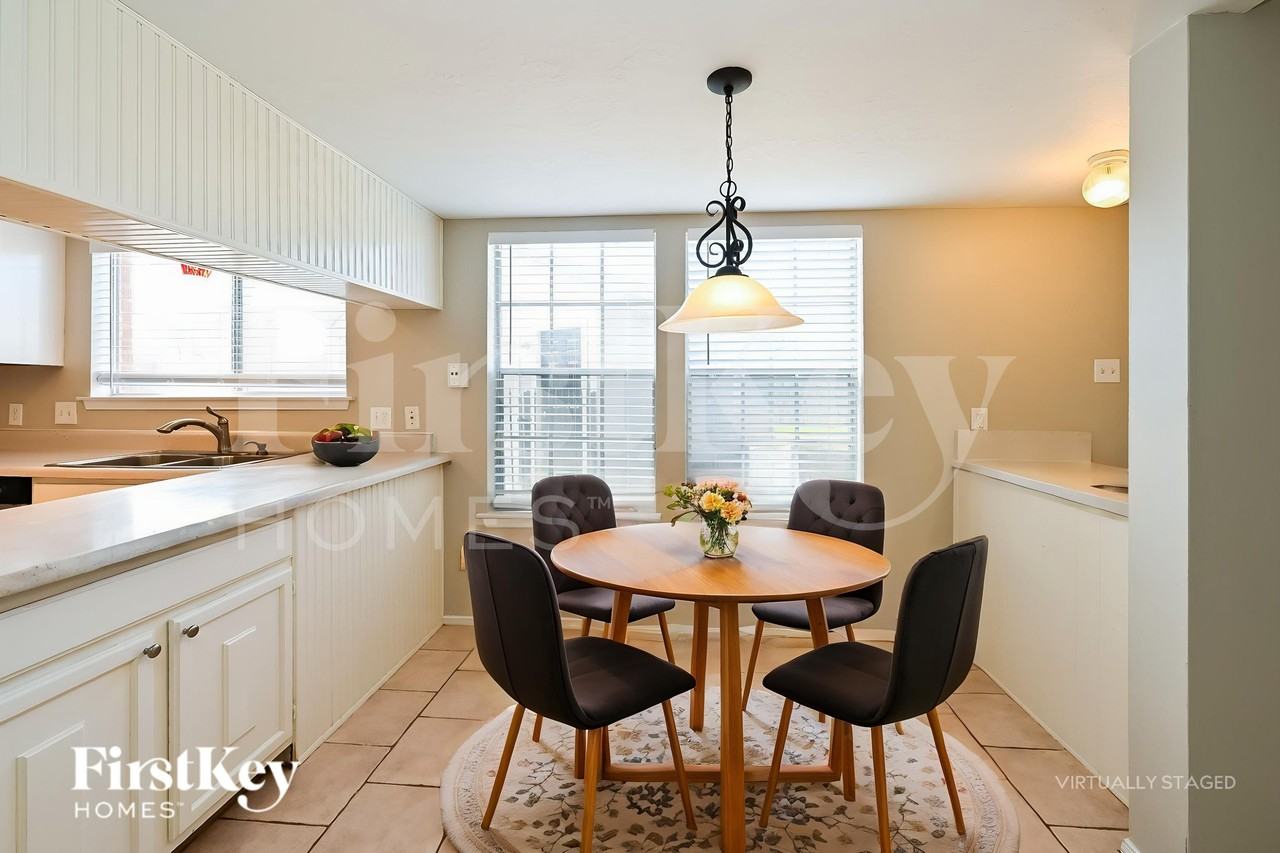 1219 Briarmead Dr - Photo 6 of 19