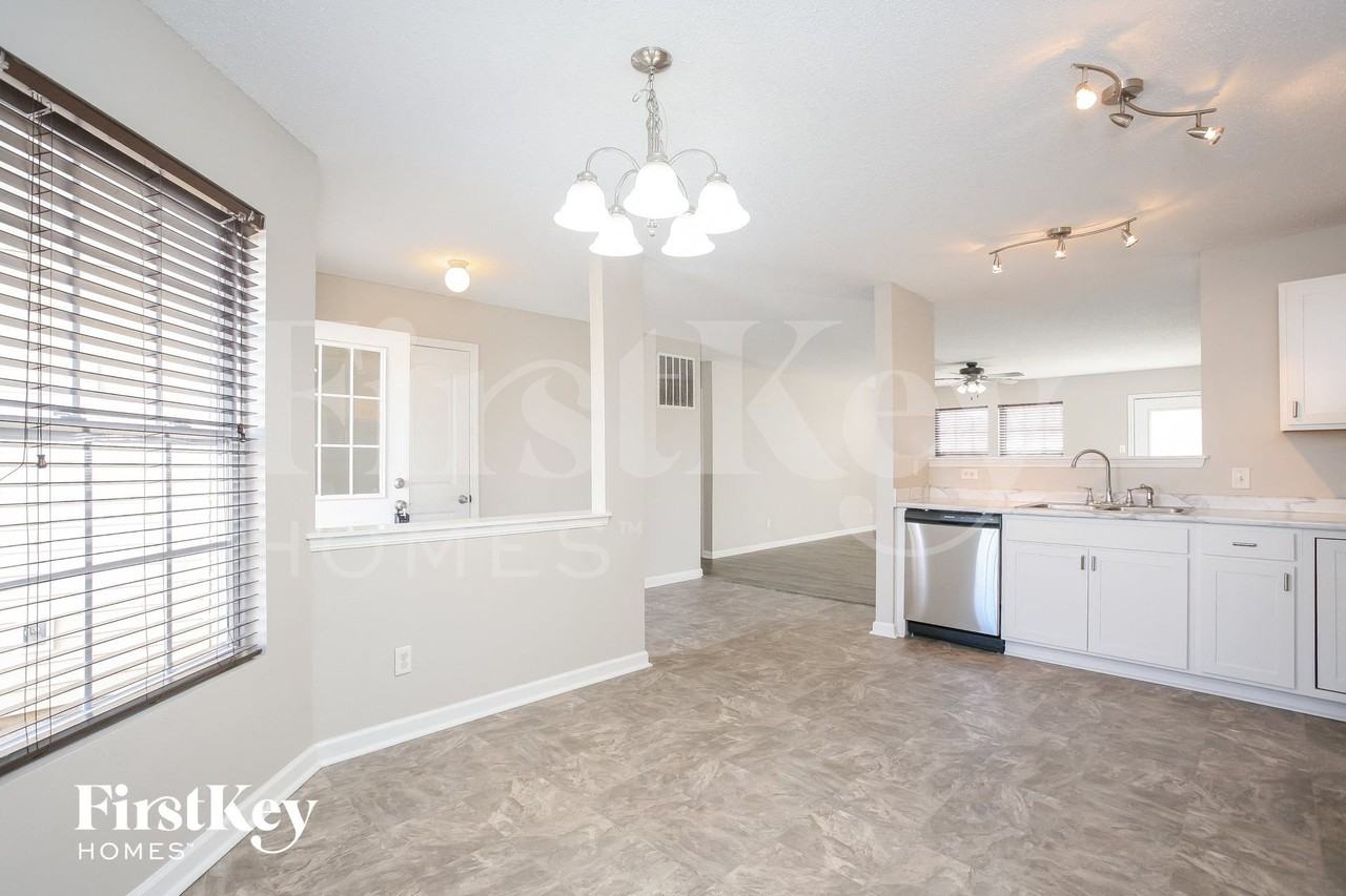 10913 Miller Dr - Photo 6 of 15