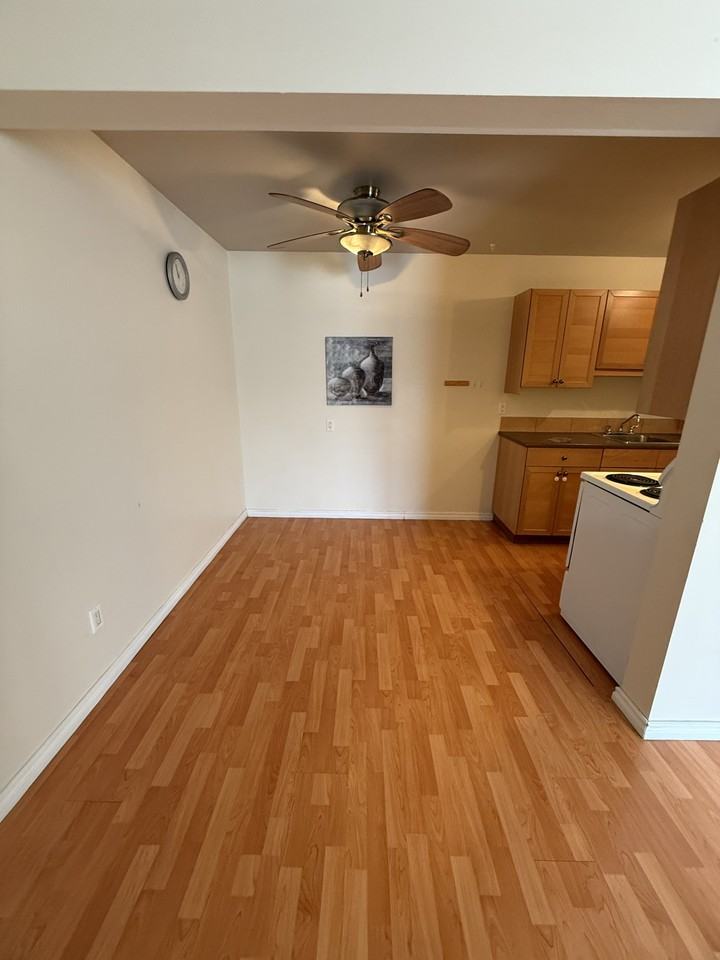 11255 Fairways South - Photo 6 of 20