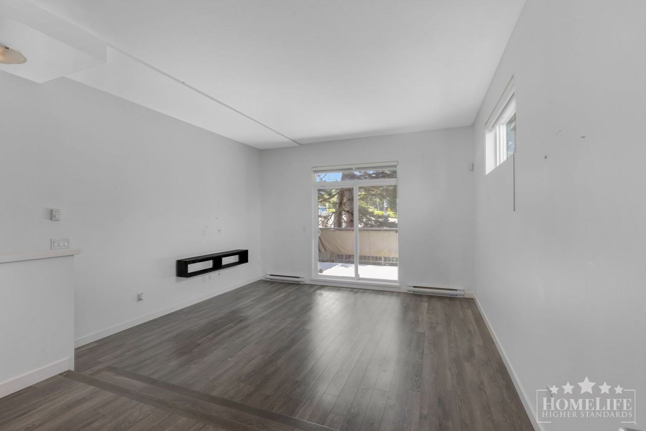 15268 28 Ave - Photo 3 of 27