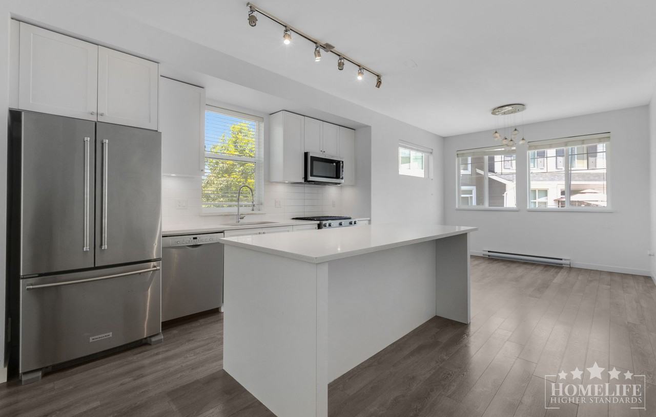 15268 28 Ave - Photo 5 of 27