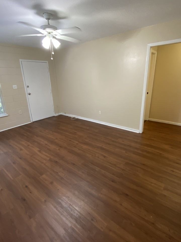 5011 Oleander Dr - Photo 7 of 13