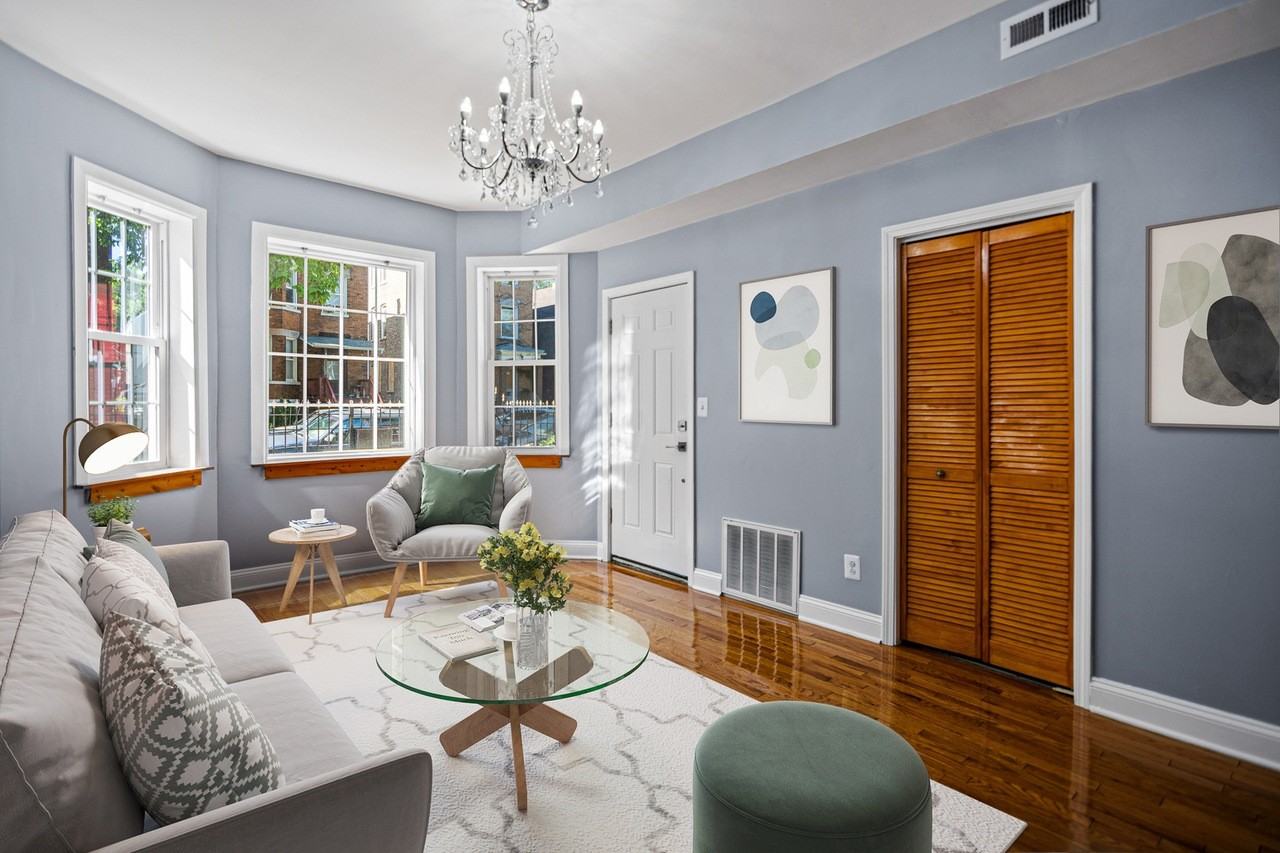 2423 S Hamlin Ave #1
