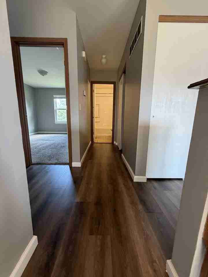 1152 Saint Matthew Ave - Photo 5 of 22