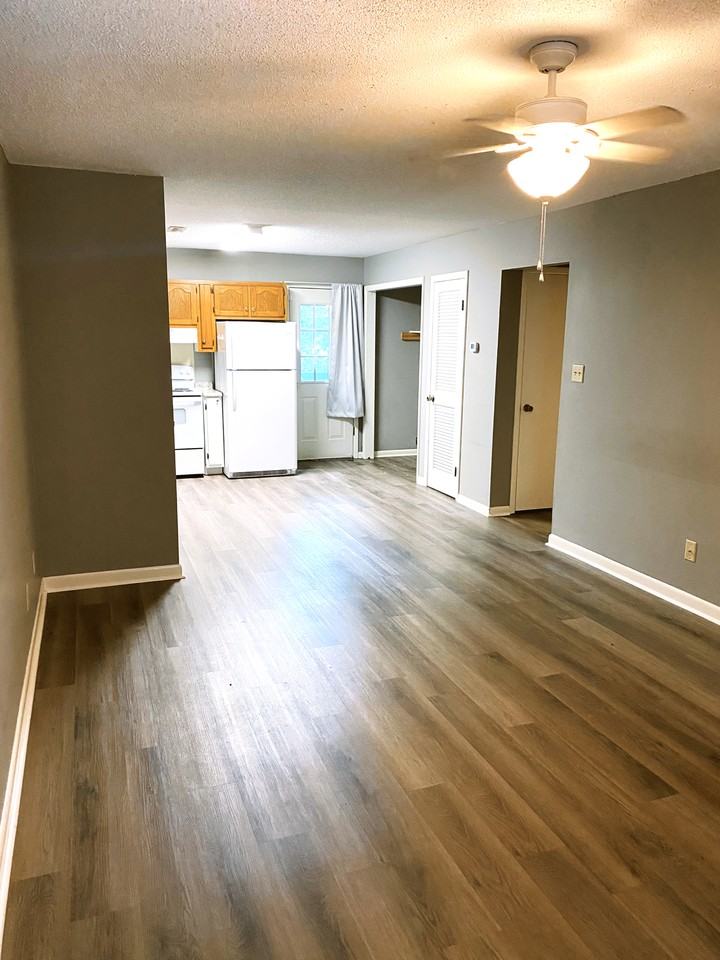 1809 Windover Pl Sw #D - Photo 2 of 8