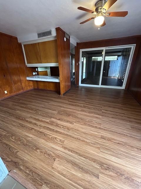 811 Indiana Ave #811 - Photo 3 of 13