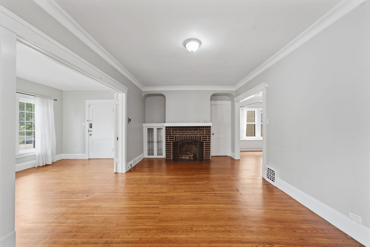 1668 Coventry Rd #1 - Photo 5 of 26