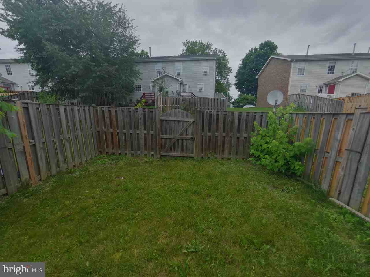 118 Parkside Dr