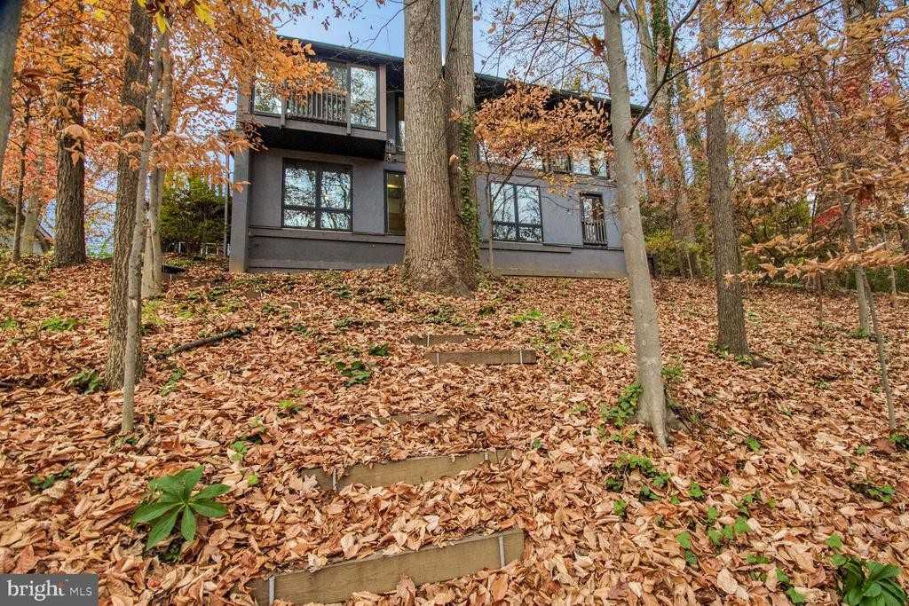 5517 Mohican Rd - Photo 5 of 49