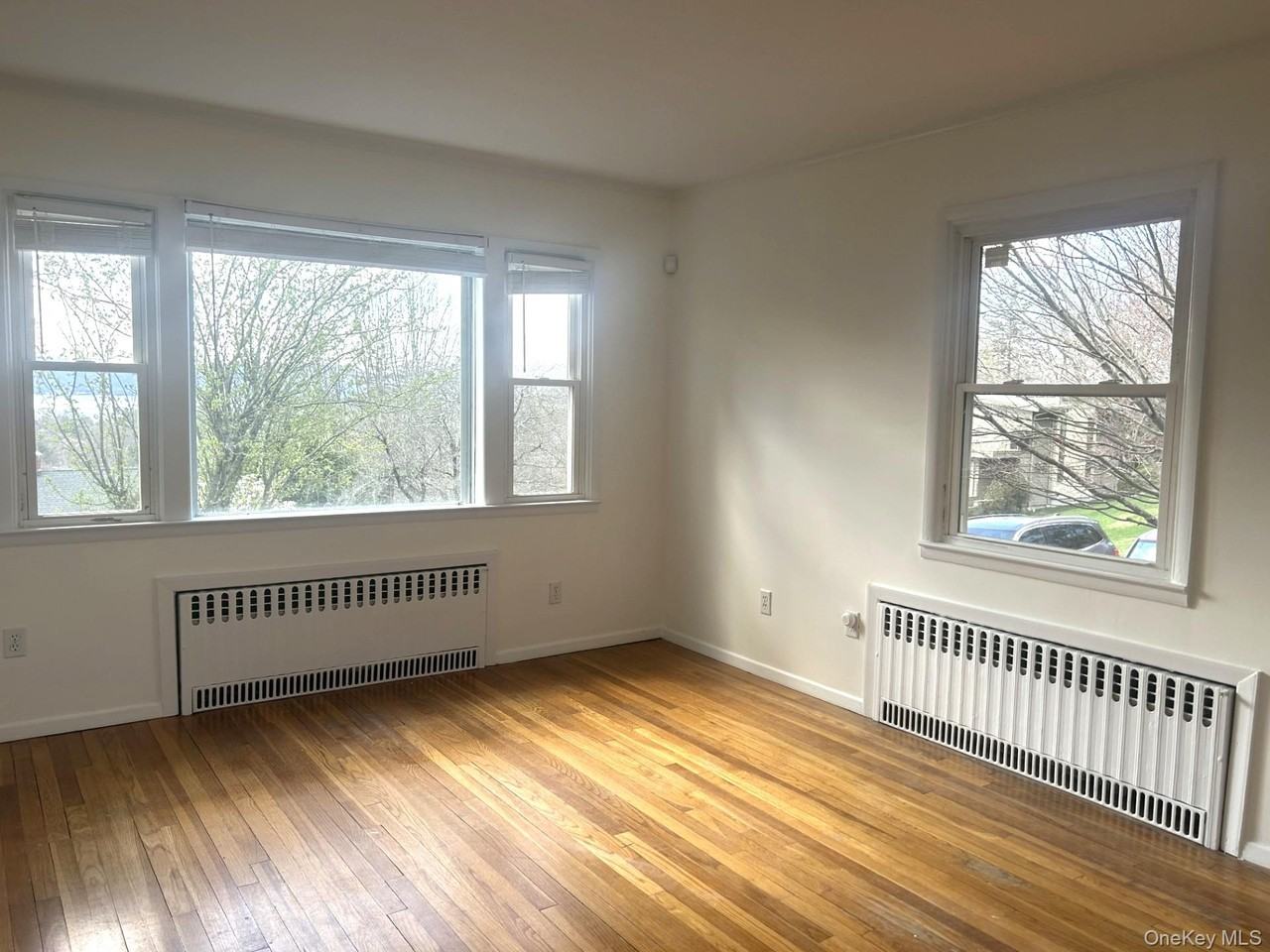 8 Ridge St - Photo 6 of 44