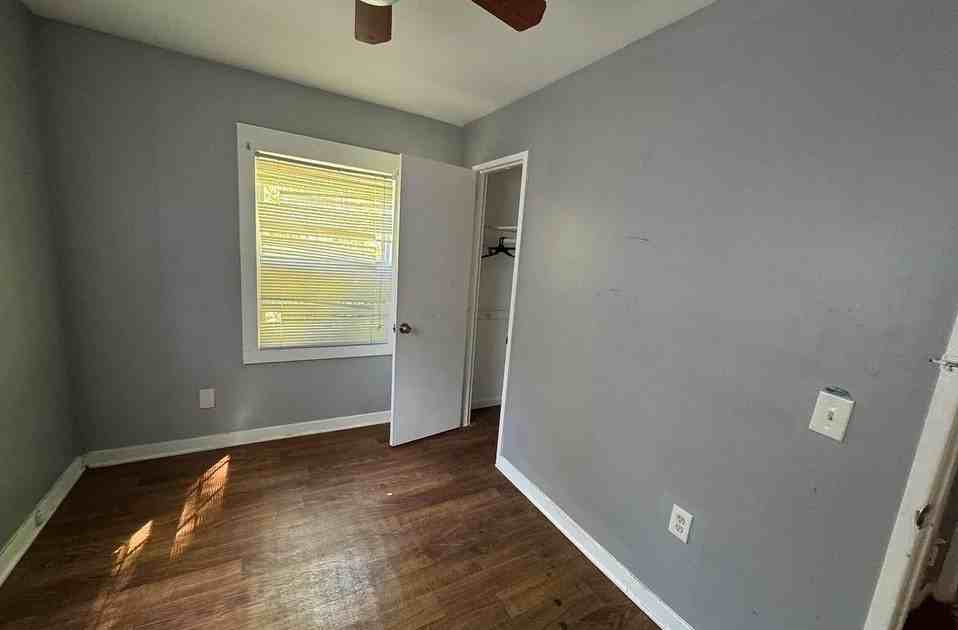 2990 Dalton St - Photo 5 of 9