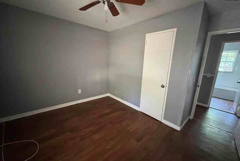2990 Dalton St - Photo 6 of 9