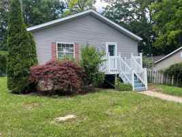 featured image of 4080 Cass Elizabeth Rd