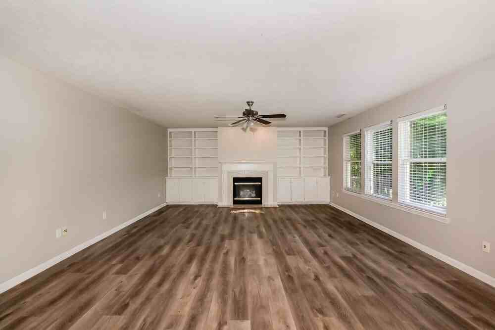 749 Morgan Way - Photo 5 of 17